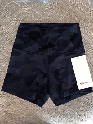 Lululemon Align Shorts 4 4”  thumbnail 1