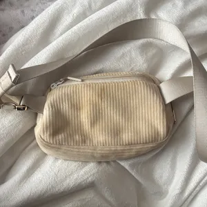 Lululemon Bone and Gold Belt Bag thumbnail 3