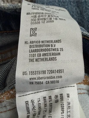 Abercrombie & Fitch High Rise Mom Denim Jean thumbnail 5
