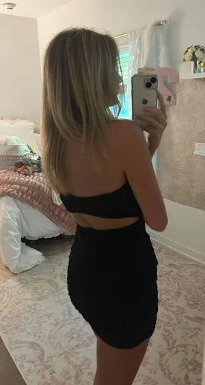 Dress thumbnail 2