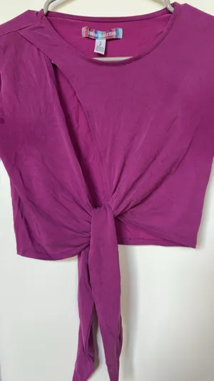 Urban Outfitters Purple Cut-Out Long Cropped Sleeve Top M thumbnail 3