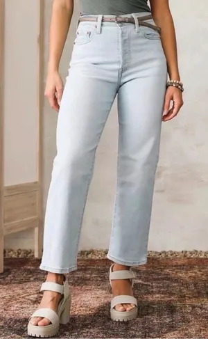 Levi’s Ribcage Straight Ankle Button Fly Jeans Size 26 thumbnail 1