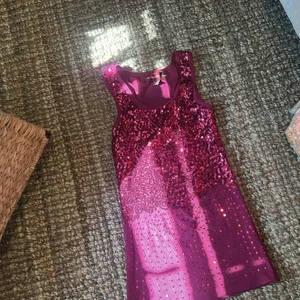Sugar & Spice Vintage Pink Sequenced Tank Size Medium thumbnail 4