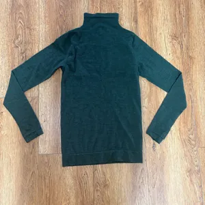 Athleta Flurry Base Layer Turtleneck Top Green Wool Blend Thumbholes Women Small thumbnail 7