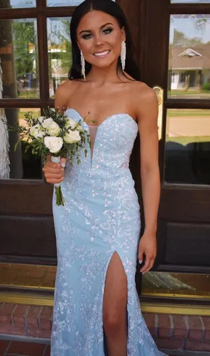 Sherri Hill Prom Dress thumbnail 1