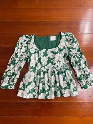 Tuckernuck Hyacinth House Green Floral Clemons Cotton Peplum Top Sz M 💛🎀 thumbnail 10