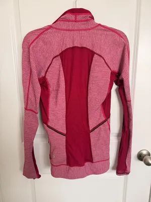 Lululemon Run For Gold 1/2 Zip Size 6 thumbnail 6