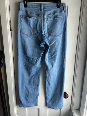 Old Navy Wow Loose High-Rise Jeans thumbnail 2