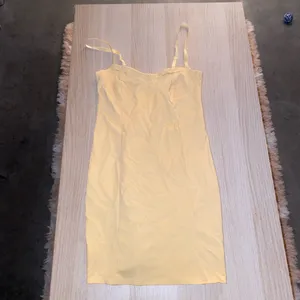 Womens Forever 21 pale yellow mini dress Very Stretchy Soft Size Small thumbnail 3