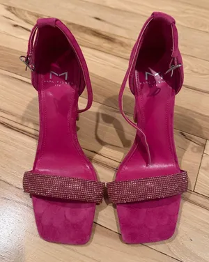 Marc Fisher Angelo sandal heel - size 6! thumbnail 1
