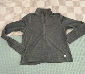 Vuori Women's Crescent Half-Zip‎ Pullover thumbnail 1