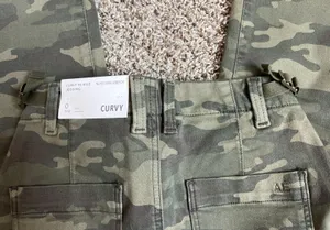 NWT American Eagle Camo Jeggings thumbnail 3