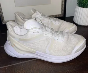 Lululemon Athletica Blissful 2 Women's Sneakers Size 8 thumbnail 1