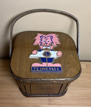 Caro-Nan Hand Painted Wooden Basket Purse‎ Tennessee Lions Club Logo Vintage thumbnail 1