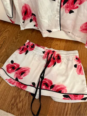 Kate Spade Roses Satin Pajama Set Long Sleeve Top and Shorts Size Large thumbnail 5