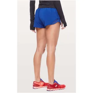 Lululemon Hotty Hot Short II 2.5" size 4 thumbnail 2