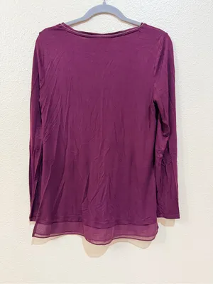White House Black Market Burgundy Embellished V-Neck Chiffon Hem Top M thumbnail 3