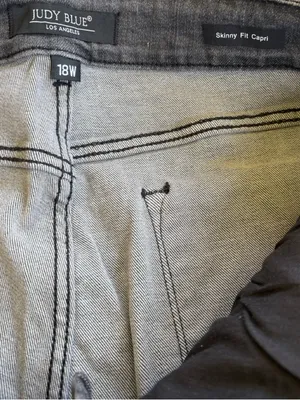NWT Judy Blue High Rise Capri Jeans Black Size 18W thumbnail 4