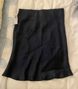 Aritzia Babaton Navy Satin Mini Skirt thumbnail 1
