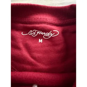 Ed Hardy Women's Medium Red True To My Love Tattoo Graphic Cropped Sweatshirt thumbnail 4