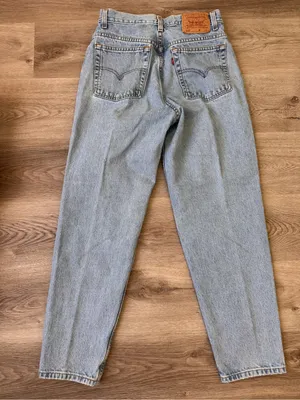 Levi’s 550 Relaxed Fit Tapered Leg 12 Misses Light Wash High Rise Denim Jeans thumbnail 4