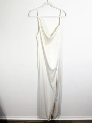 Camila Coelho Reyna Maxi Dress in Pearl White Medium thumbnail 4