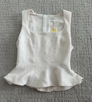 Wilfred Aritzia top thumbnail 1