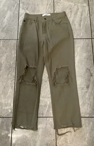 Kancan Olive Green Distressed Ripped Straight Leg Jeans Women Size 25 thumbnail 1