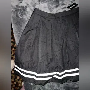 Hot Topic Black Pleated Cheer Skirt Size Large New with tag thumbnail 4