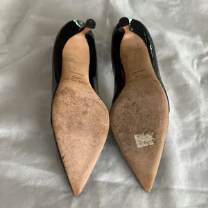 JIMMY CHOO patent Leather kitten heels thumbnail 6