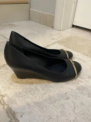 Tory Burch Pacey Shoes Womens Size 10.5 Black Wedge Round Toe Logo Patent Pumps thumbnail 2