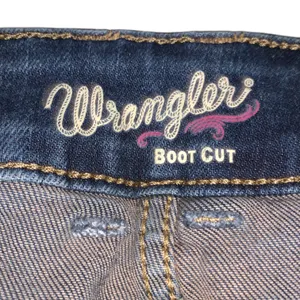 Wrangler Western Bootcut Jeans Embroidered Pockets Womans 35X34 thumbnail 5