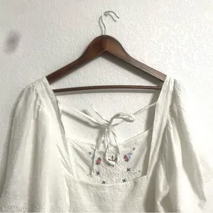 NWT Old Navy Womens Shirt Blouse White Floral Embroidered Babydoll Size 3X thumbnail 4