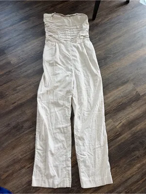Abercrombie & Fitch Strapless Linen Wide-Leg Jumpsuit in Light Neutral thumbnail 4