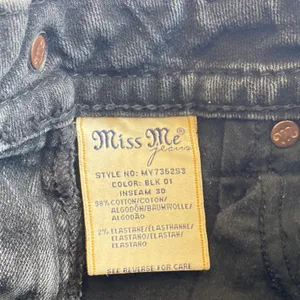 Miss Me Skinny Jeans Style no: MY736253 Color: BLK 01‎ Inseam 30 thumbnail 7