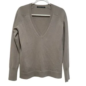 Comptoir Des Cotonniers Neutral Cashmere Vneck Popover Taupe Sweater M thumbnail 2