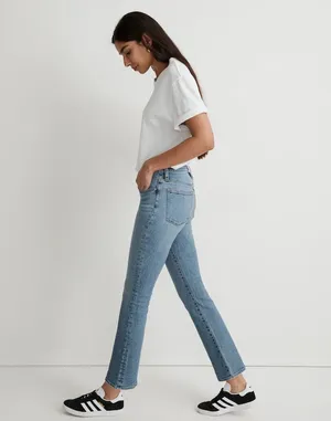 ✨ Madewell Mid-Rise Kick Out Jeans - Size 26P (Petite) ✨ thumbnail 2