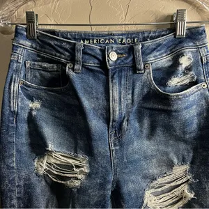 American Eagle Stretch Hi‎ Rise Ripped Distressed Mom Jeans thumbnail 4