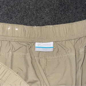 Columbia Sandy River II Cargo Shorts Sz Large Tusk Omni-Shade UPF 30 6” inseam thumbnail 7