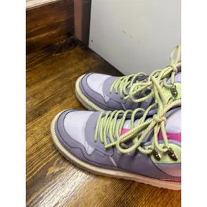 UGG‎ Purple Boots Size 7 thumbnail 4