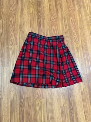 Tommy Hilfiger Plaid Y2K Academia Old Money Skirt with shorts under size small. thumbnail 3