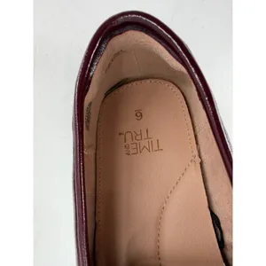 Time and Tru Loafers Women Size 6 Burgundy Gold Bit Hardware Preppy Old Money thumbnail 4