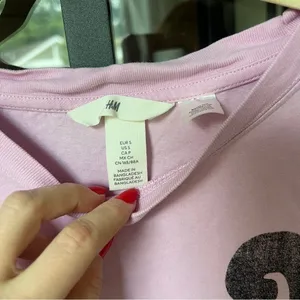 Pink Floyd band tee short sleeve oversized H&M pink graphic tshirt top UO thumbnail 3