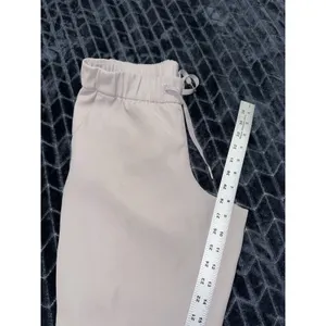 Lululemon Women's Gray On the Fly Wee Are From Luxtreme Joggers Sz 6 thumbnail 9