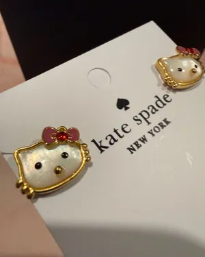 kate spade |♠️| Gold Plated Crystal & Mother of Pearl Hello Kitty Stud Earrings thumbnail 1