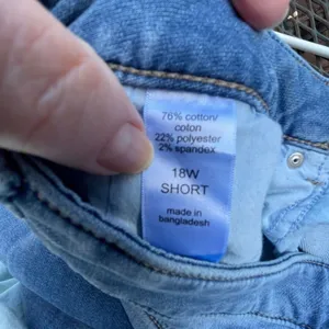 Maurice's M Jeans 18W short (ankle) 27” patched jeans thumbnail 6
