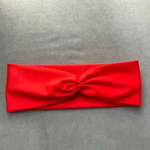 Alo Yoga Airlift Headband Bright Red thumbnail 6