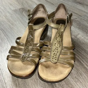 Croft & Barrow Sandals Size 9.5 Medium thumbnail 10
