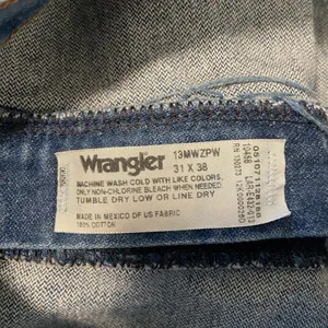 EUC | Vintage‎ Wrangler women’s denim shorts — 31” waist thumbnail 6
