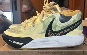 Nike Kyrie 8 Citron Tink Black Wheat Golf thumbnail 1